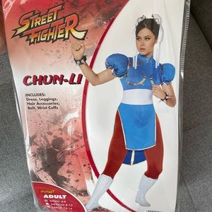 Halloween costume Street fighter chin-li